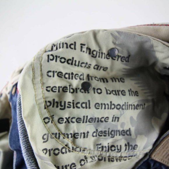 Vigoss Mens Bootcut Jeans Blue Light Denim Embellished Button Fly Size 38x32 - Picture 12 of 12